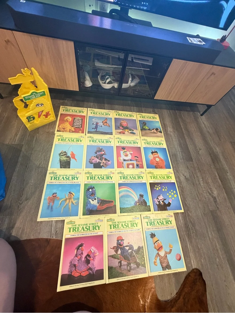 The Sesame Street Treasury Collection - Assorted Yellow Covers